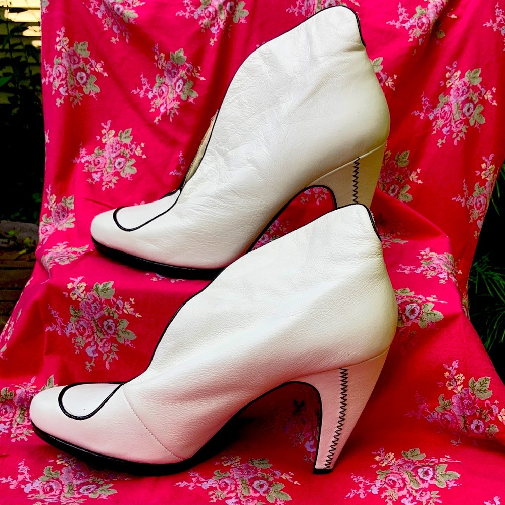 Vintage White Leather Diesel Ankle Boots.